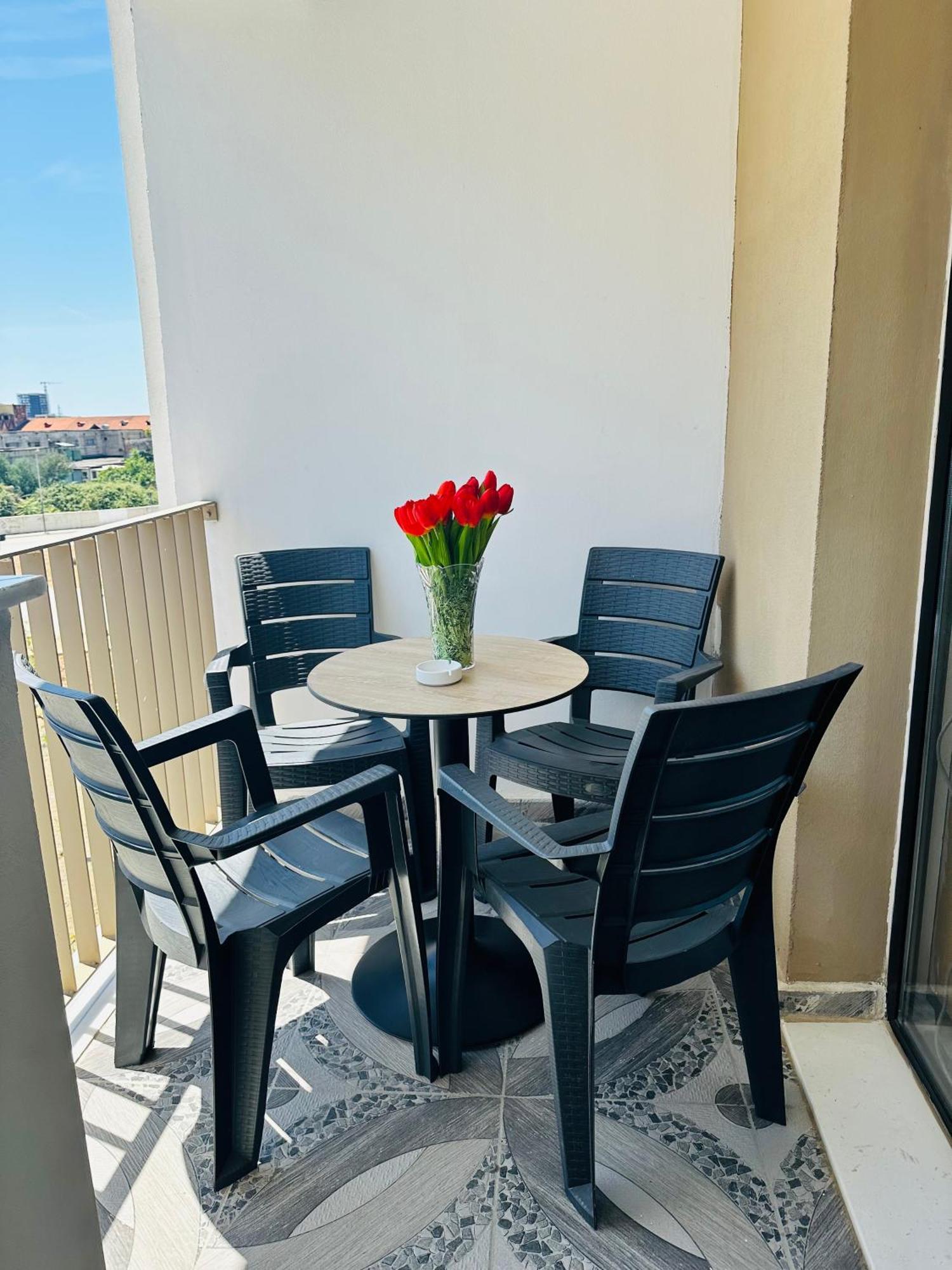 Family Apartment Tirana Exterior photo